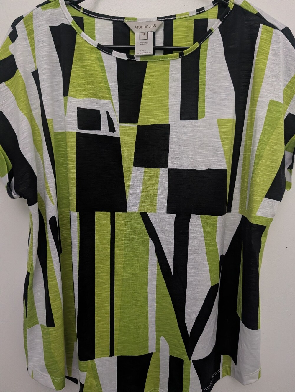 Multiples Geometric Pattern Shirt - Picture 2 of 4